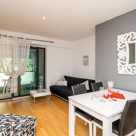 1 Bedroom Amazing Apartment In Dubrovnik Ngoại thất bức ảnh