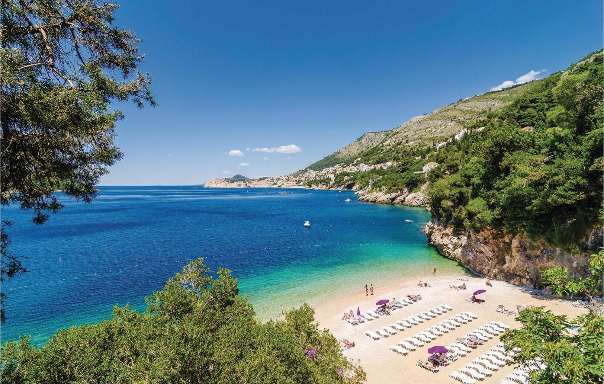1 Bedroom Amazing Apartment In Dubrovnik Ngoại thất bức ảnh